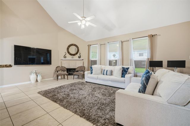 5106 Westwood Pines Drive, Katy, TX 77449