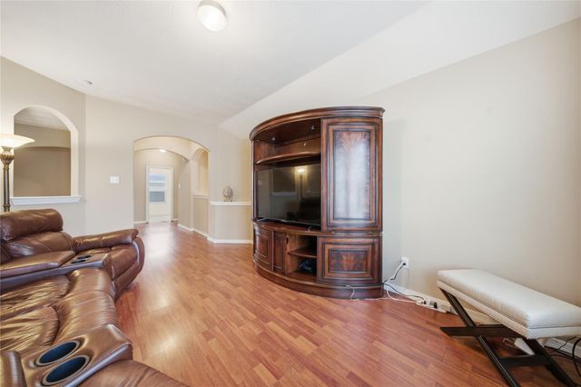 5106 Westwood Pines Drive, Katy, TX 77449