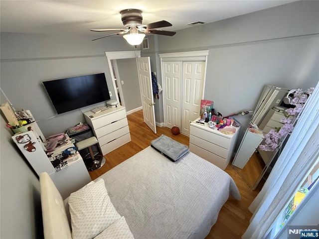 41 Stuyvesant Road, Teaneck, NJ 07666