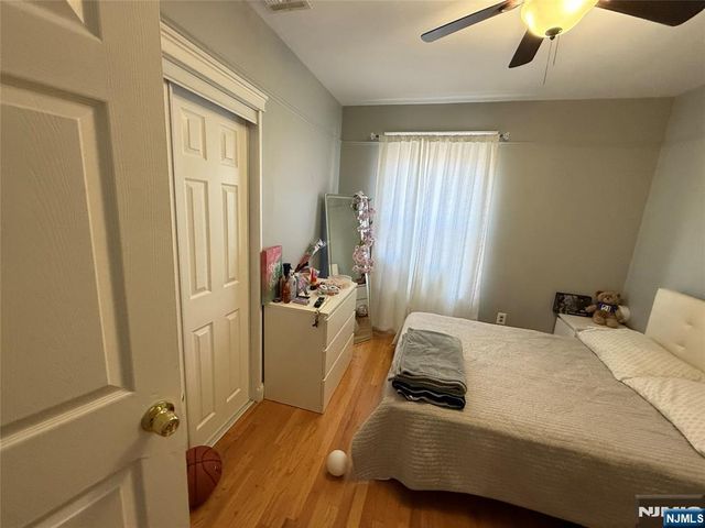 41 Stuyvesant Road, Teaneck, NJ 07666