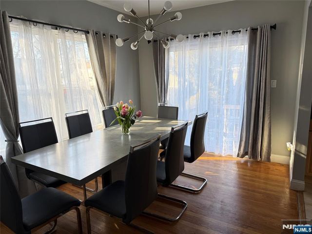 41 Stuyvesant Road, Teaneck, NJ 07666