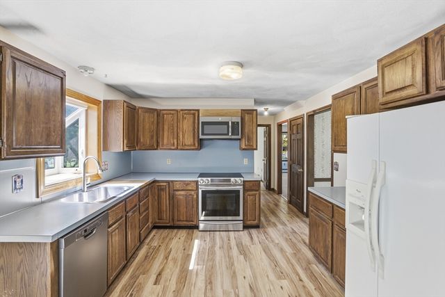3 Checkerberry Lane, Littleton, MA 01460