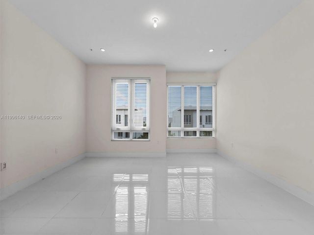 10265 NW 63rd Ter 205, Doral, FL 33178