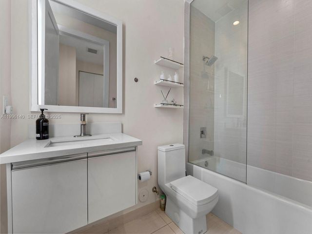 10265 NW 63rd Ter 205, Doral, FL 33178