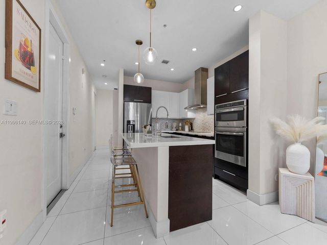 10265 NW 63rd Ter 205, Doral, FL 33178