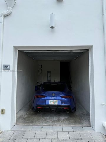 10265 NW 63rd Ter 205, Doral, FL 33178