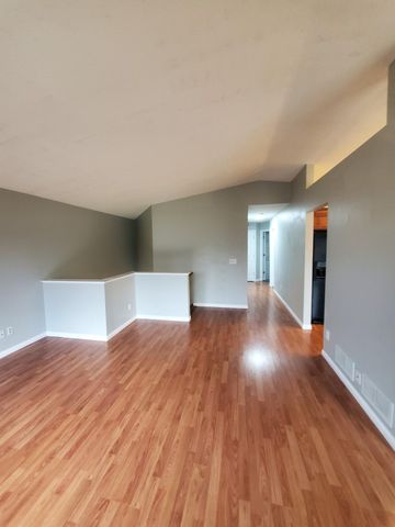 9007 Hampshire Avenue N, Brooklyn Park, MN 55445