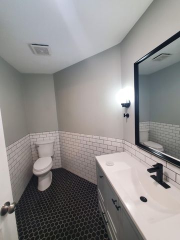 9007 Hampshire Avenue N, Brooklyn Park, MN 55445