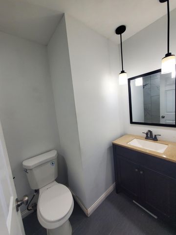 9007 Hampshire Avenue N, Brooklyn Park, MN 55445