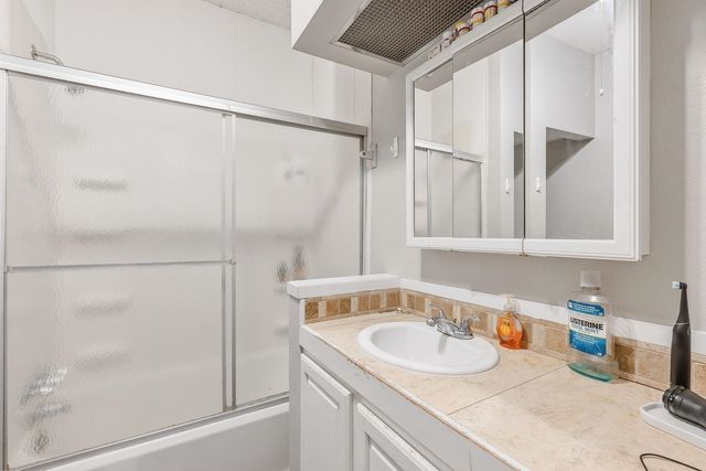 352 S Sheridan, Wichita, KS 67213