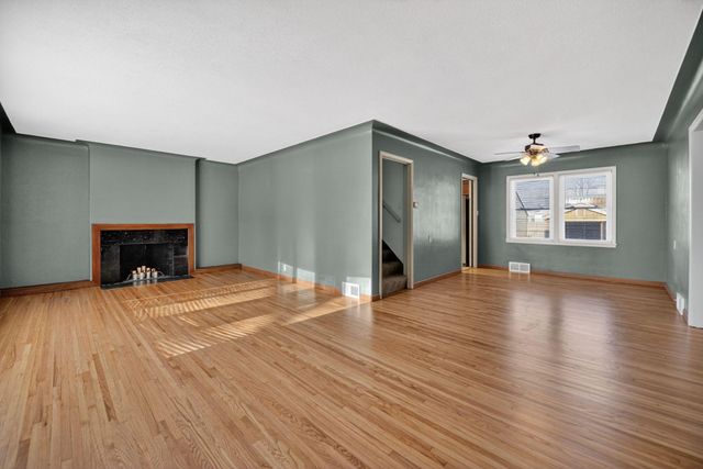 1095 Idaho Avenue W, Saint Paul, MN 55117