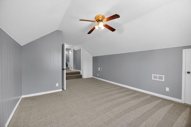 1095 Idaho Avenue W, Saint Paul, MN 55117