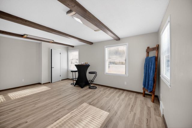 1095 Idaho Avenue W, Saint Paul, MN 55117