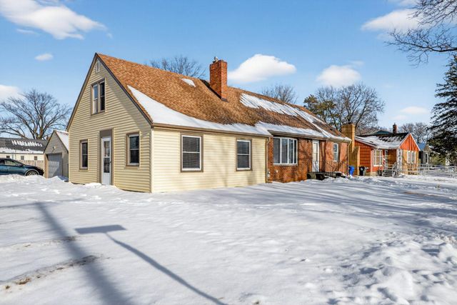 1095 Idaho Avenue W, Saint Paul, MN 55117