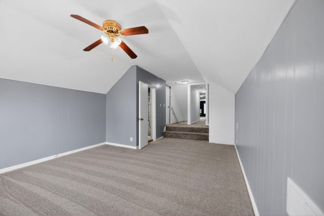 1095 Idaho Avenue W, Saint Paul, MN 55117