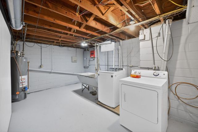 1095 Idaho Avenue W, Saint Paul, MN 55117