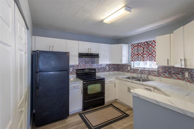 3110 GORDON COURT, Tampa, FL 33619