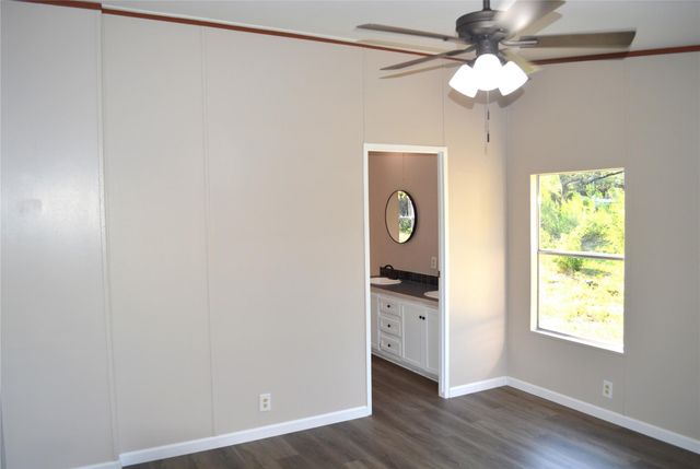 400 Saratoga Springs PL, Liberty Hill, TX 78642