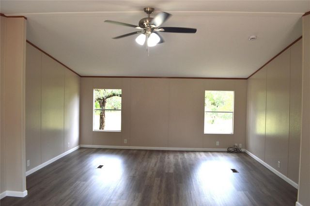 400 Saratoga Springs PL, Liberty Hill, TX 78642