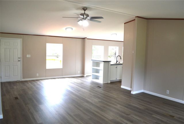 400 Saratoga Springs PL, Liberty Hill, TX 78642