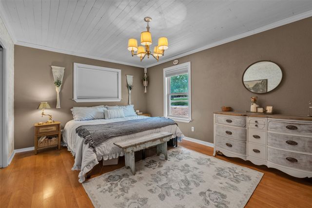 212 Circle Drive, Alvarado, TX 76009