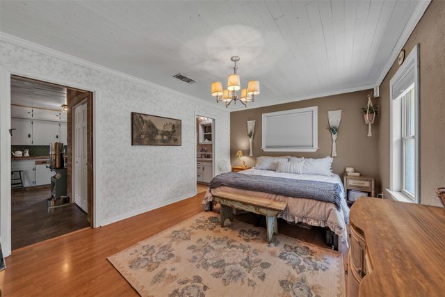 212 Circle Drive, Alvarado, TX 76009
