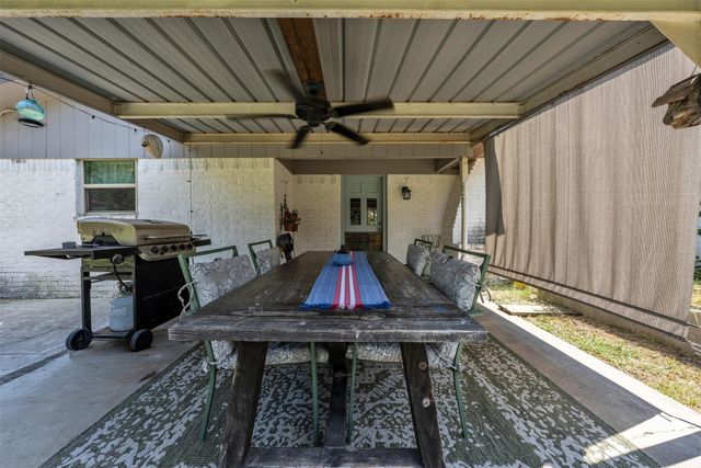 212 Circle Drive, Alvarado, TX 76009