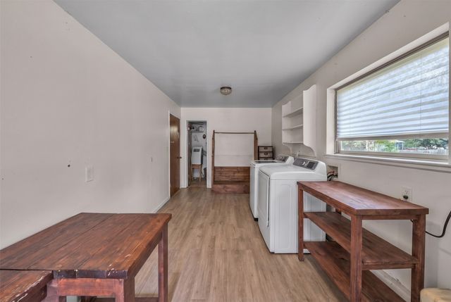 212 Circle Drive, Alvarado, TX 76009