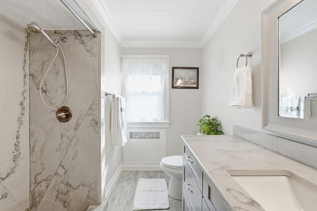 196 N Main St, Leominster, MA 01453