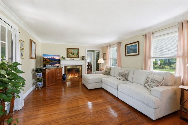196 N Main St, Leominster, MA 01453