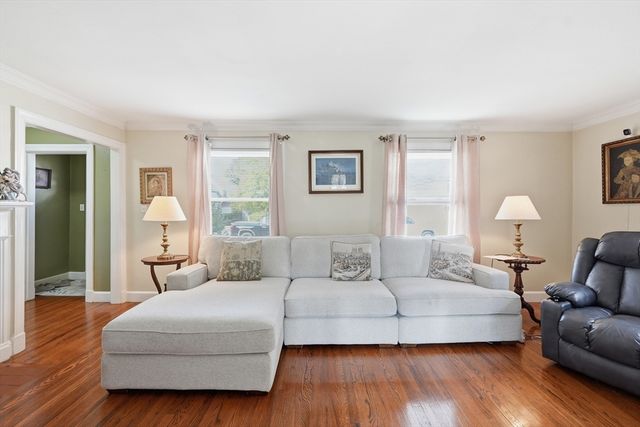 196 N Main St, Leominster, MA 01453