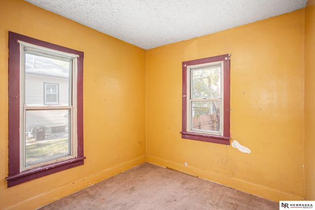 2932 Q Street, Lincoln, NE 68503