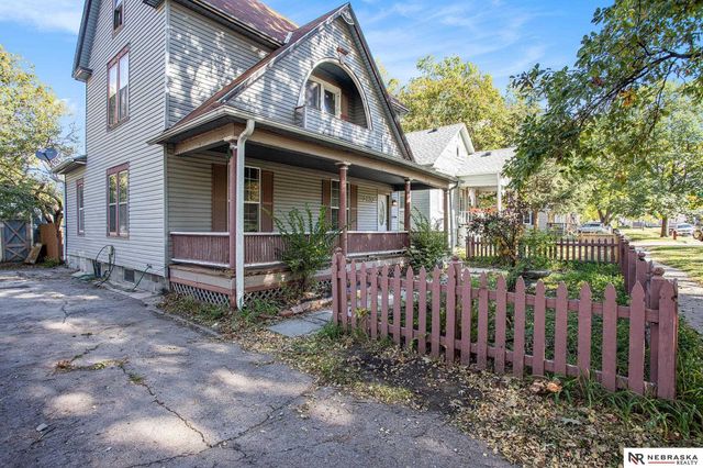 2932 Q Street, Lincoln, NE 68503