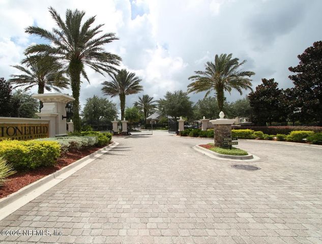 5967 ROCKY MT Drive, Jacksonville, FL 32258