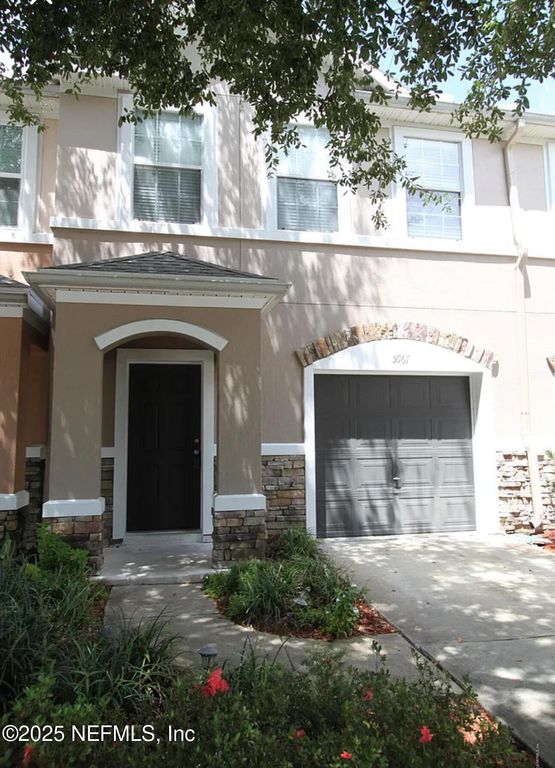 5967 ROCKY MT Drive, Jacksonville, FL 32258