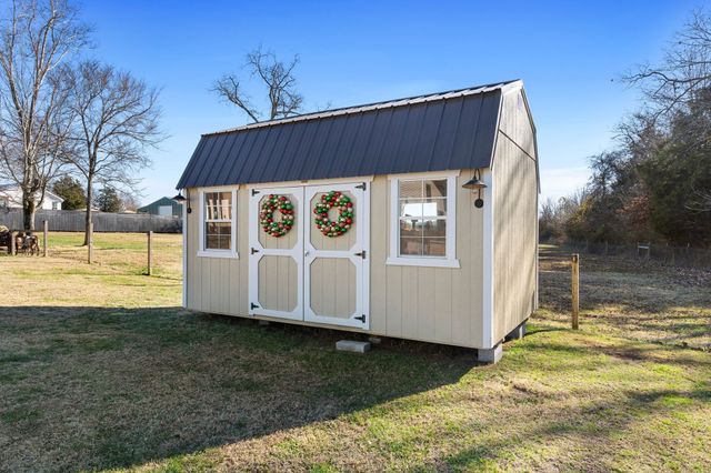 5650 Sledge Rd, Christiana, TN 37037