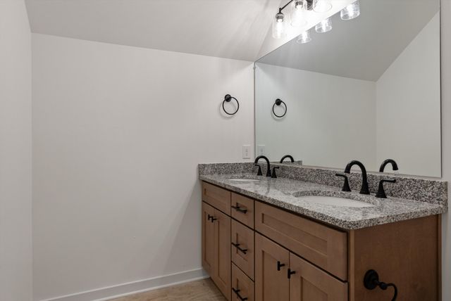 1000 Bryan St B, Old Hickory, TN 37138