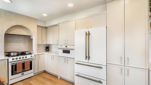 5740 Daffodil Lane, San Diego, CA 92120