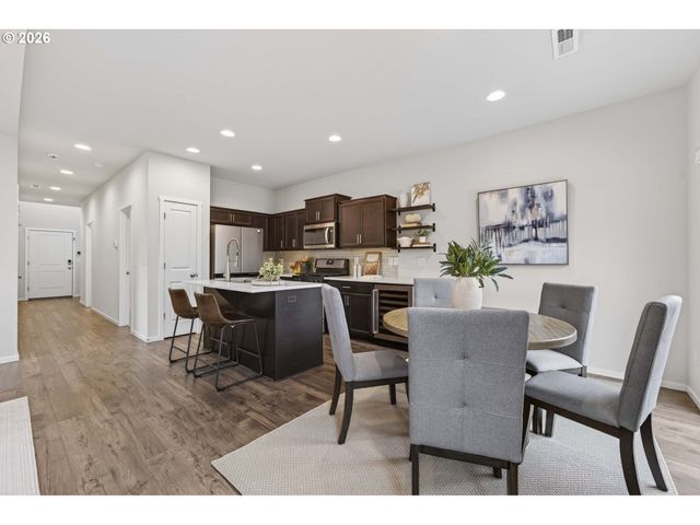 13812 Ne 8TH Way, Vancouver, WA 98684