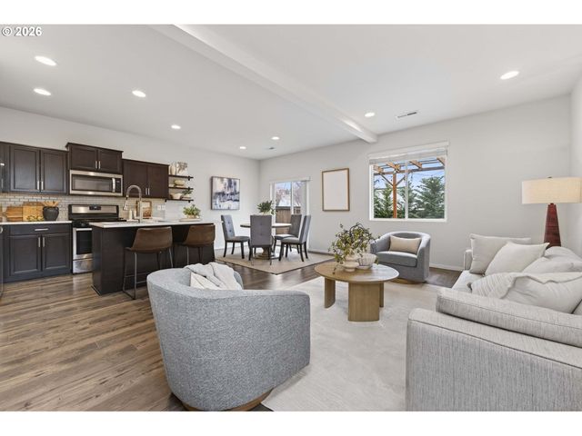 13812 Ne 8TH Way, Vancouver, WA 98684