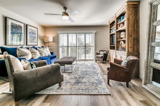 1110 Sherwood Lane 212, Nichols Hills, OK 73116