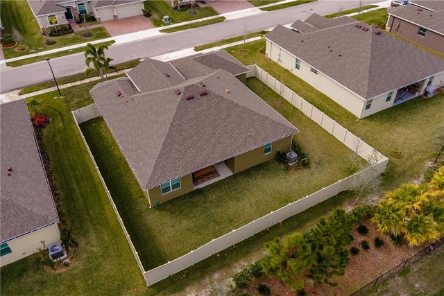 155 52nd Square, Vero Beach, FL 32968