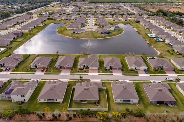 155 52nd Square, Vero Beach, FL 32968