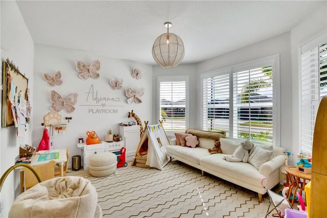 155 52nd Square, Vero Beach, FL 32968