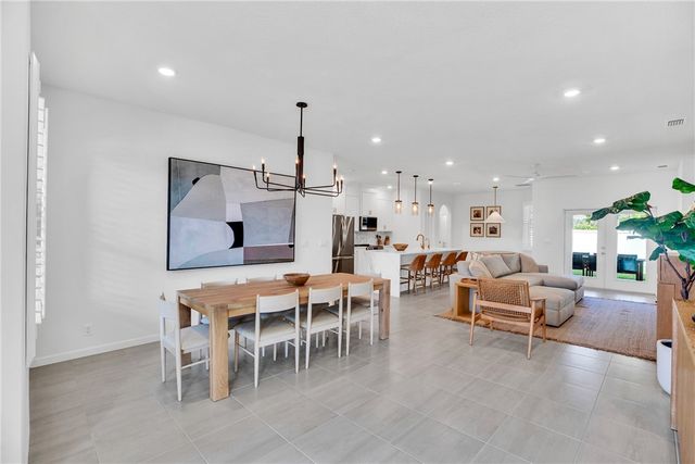 155 52nd Square, Vero Beach, FL 32968