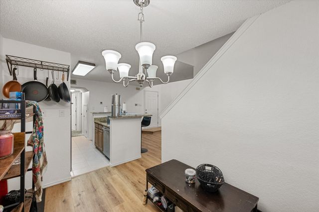 2307 Balsam Drive L205, Arlington, TX 76006