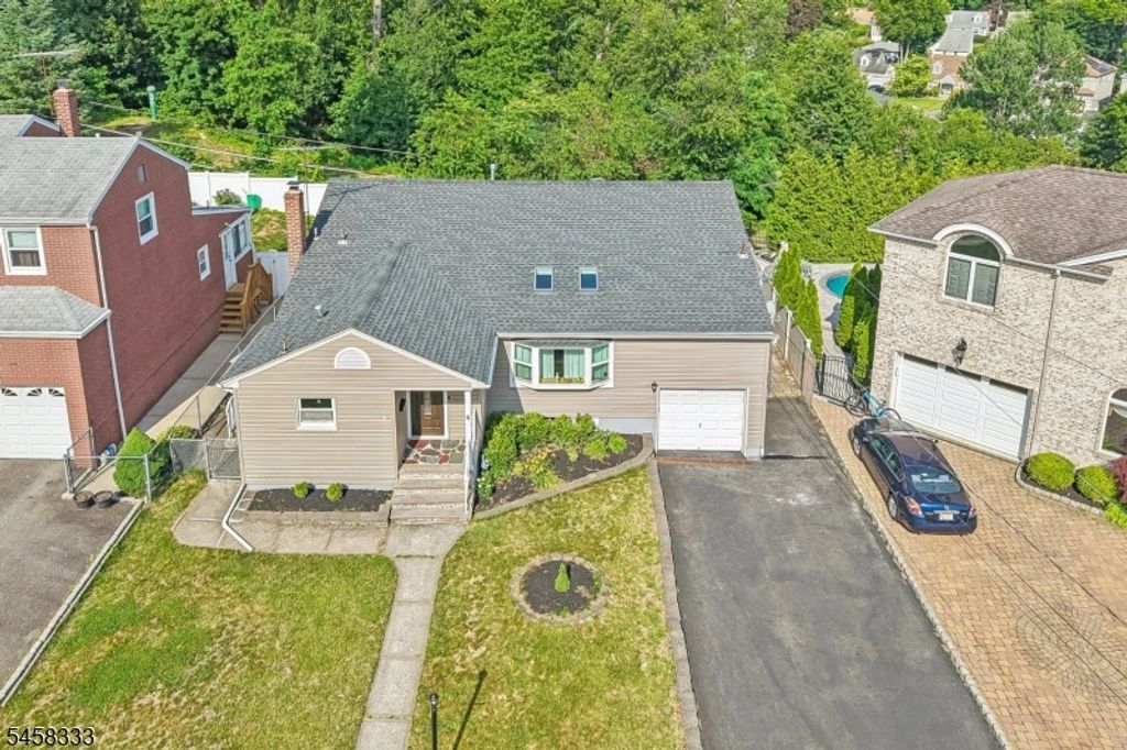 84 Howard Pl, Nutley Twp., NJ 07110 — photo 2