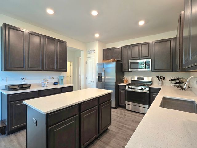 24855 S McCormick Way, Manhattan, IL 60442