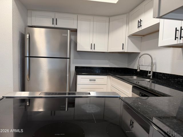 1051 S DOBSON Road 194, Mesa, AZ 85202