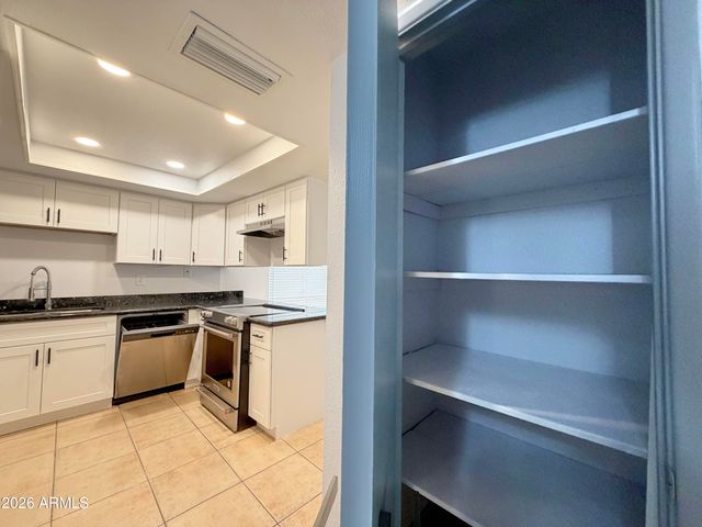1051 S DOBSON Road 194, Mesa, AZ 85202